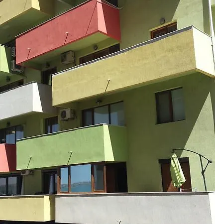 Apartment Mamaia مامايا
